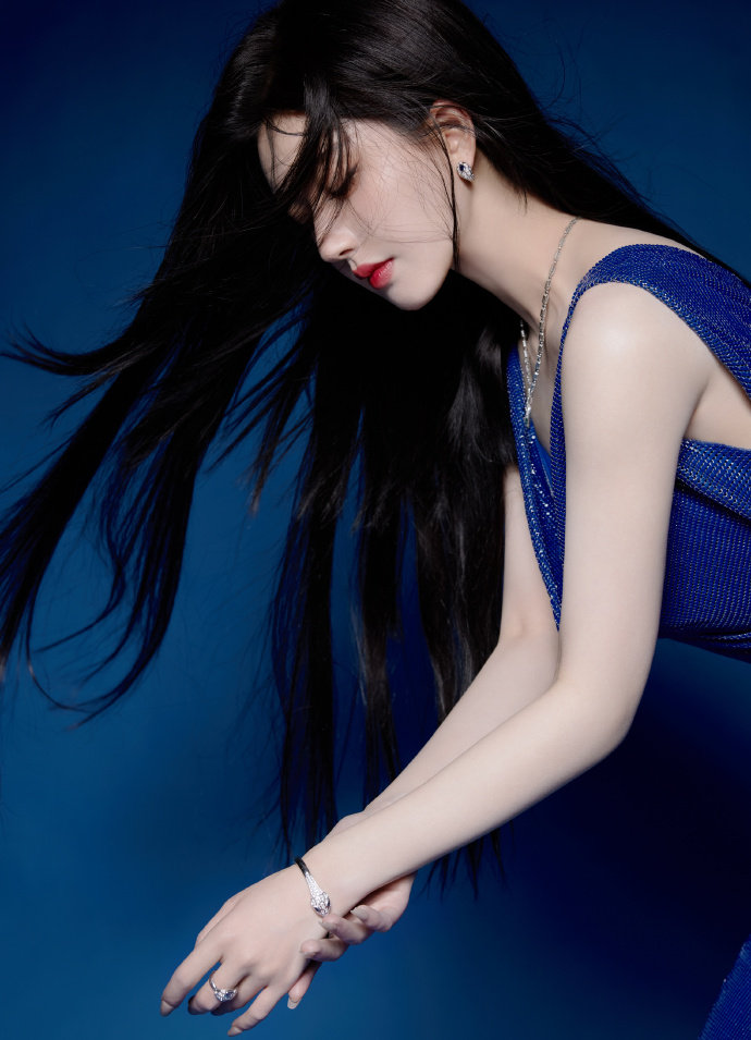 cao好爽免费不朽情缘游戏被(图1) cao好爽免费不朽情缘游戏被(图1)